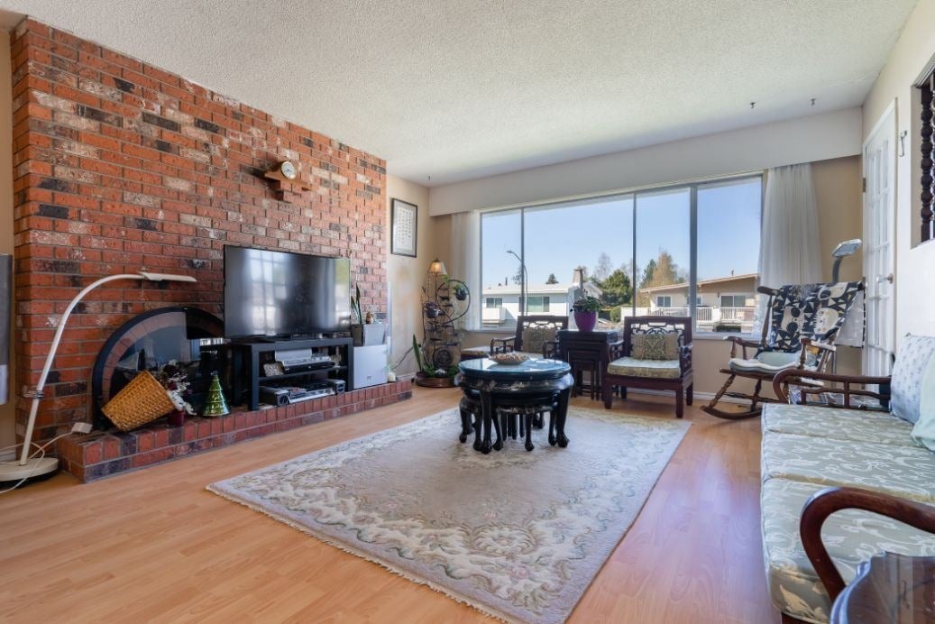 3440 Springthorne Cres