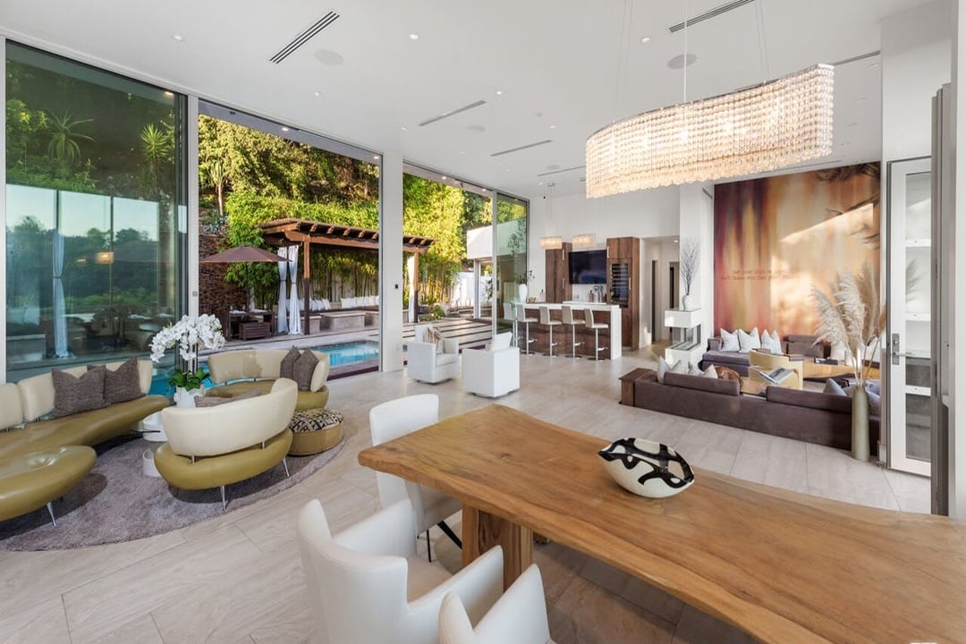 View Opulent