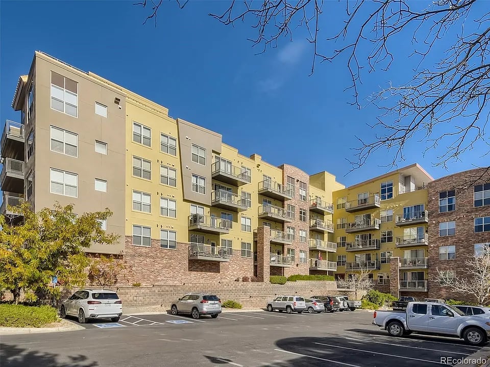 9079 E Panorama Cir #516