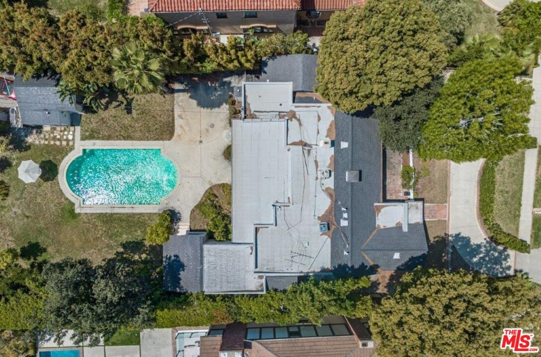 723 Foothill Rd