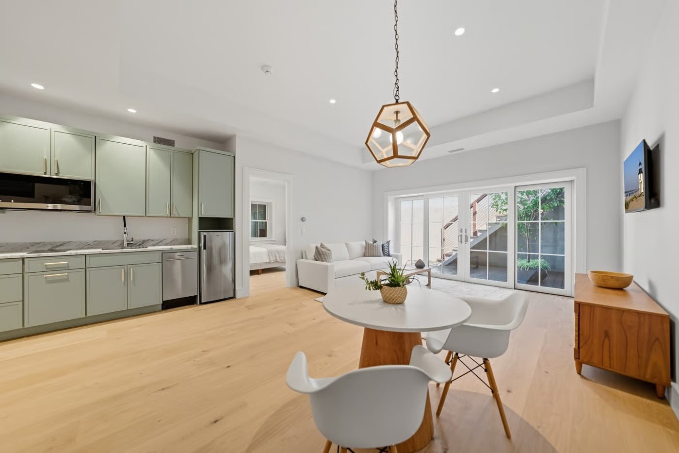 51 Weweeder Avenue
