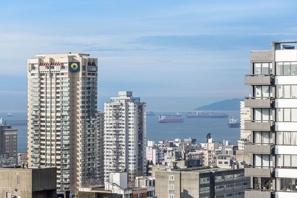 1408 Robson St, #1901