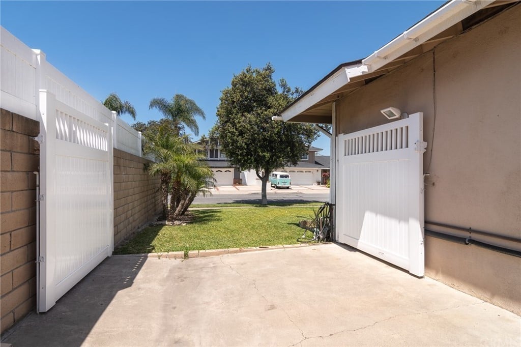 19732 Matsonia Ln