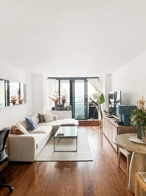 200 Rector Place #11F