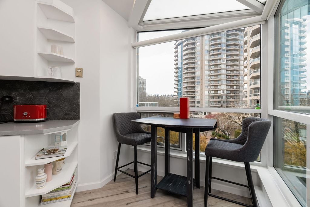 1210 Quayside Dr, #404B