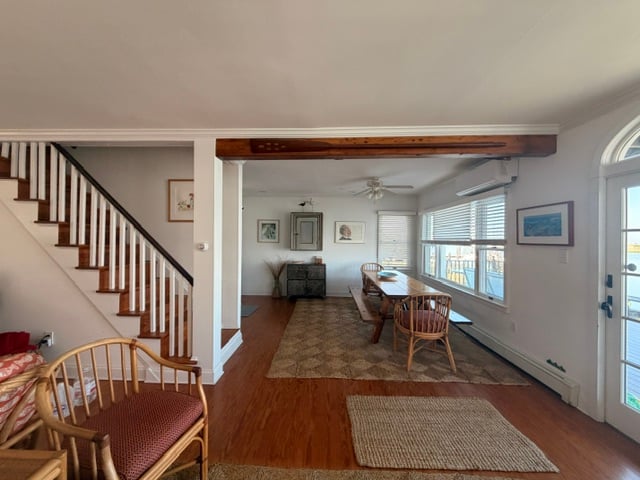 1104 West Ave