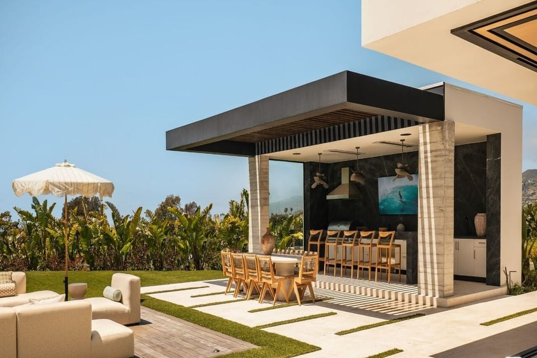 Skyreach Manor, Dume Dr, 90265