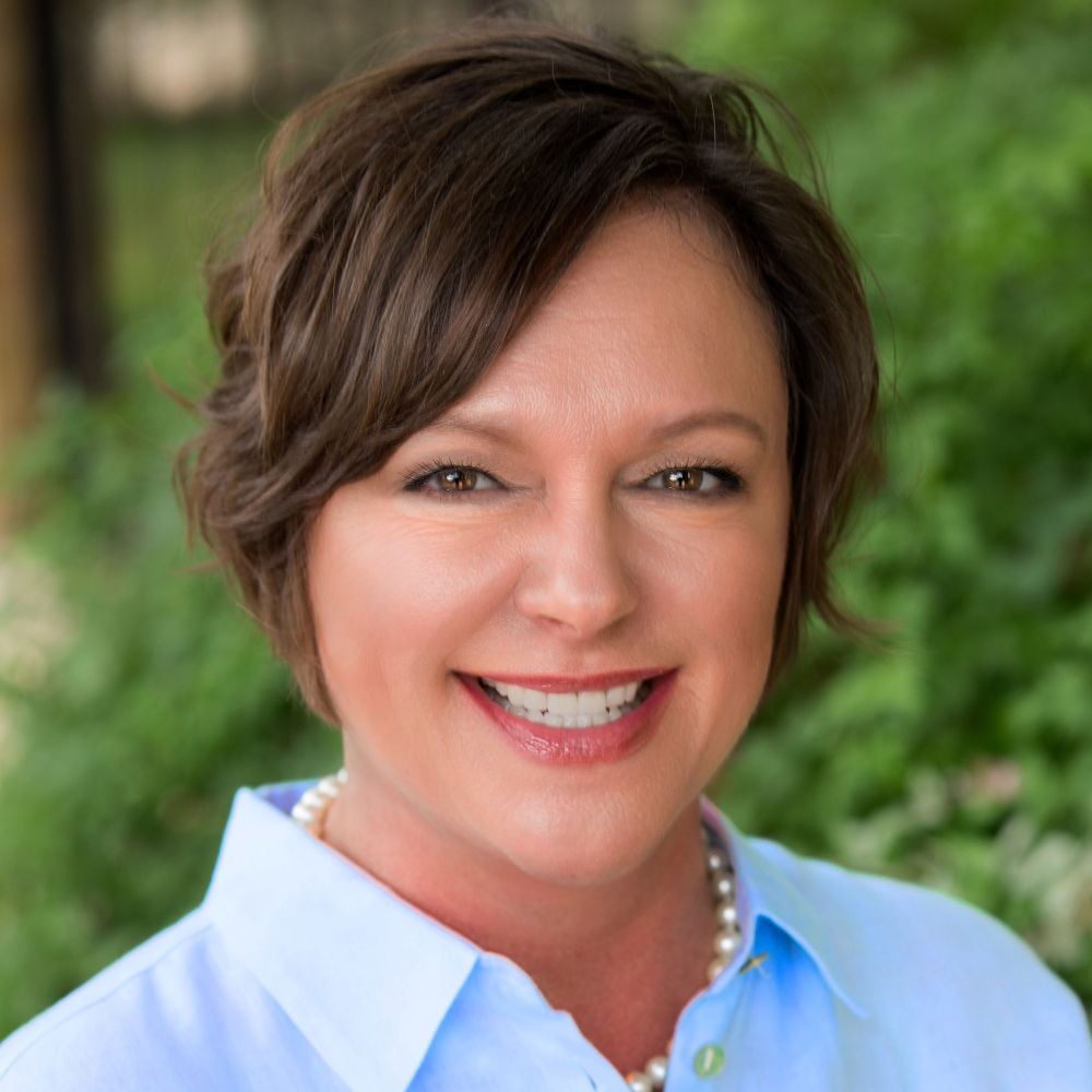 DeAnn Lewis