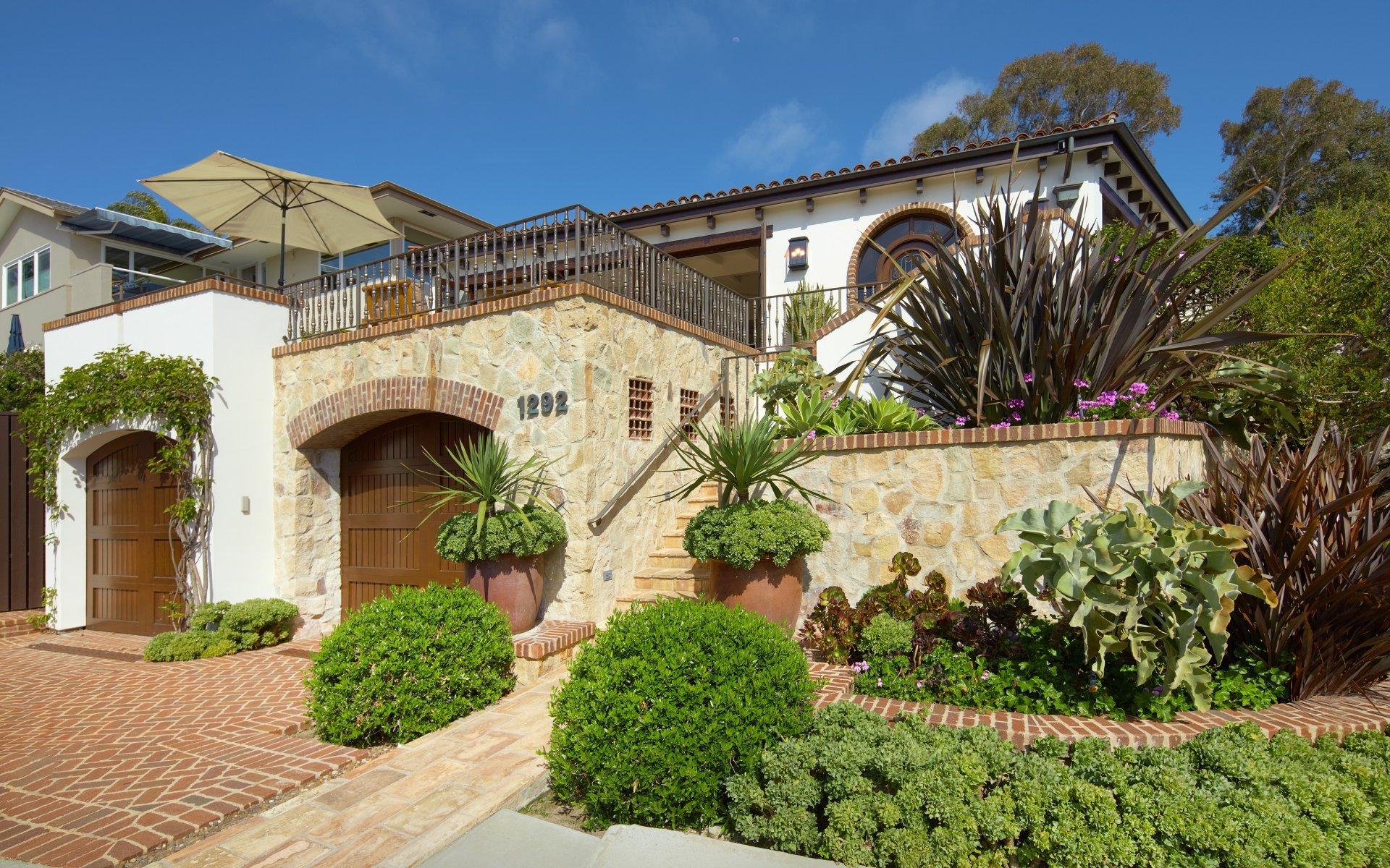 1292 Cliff Drive