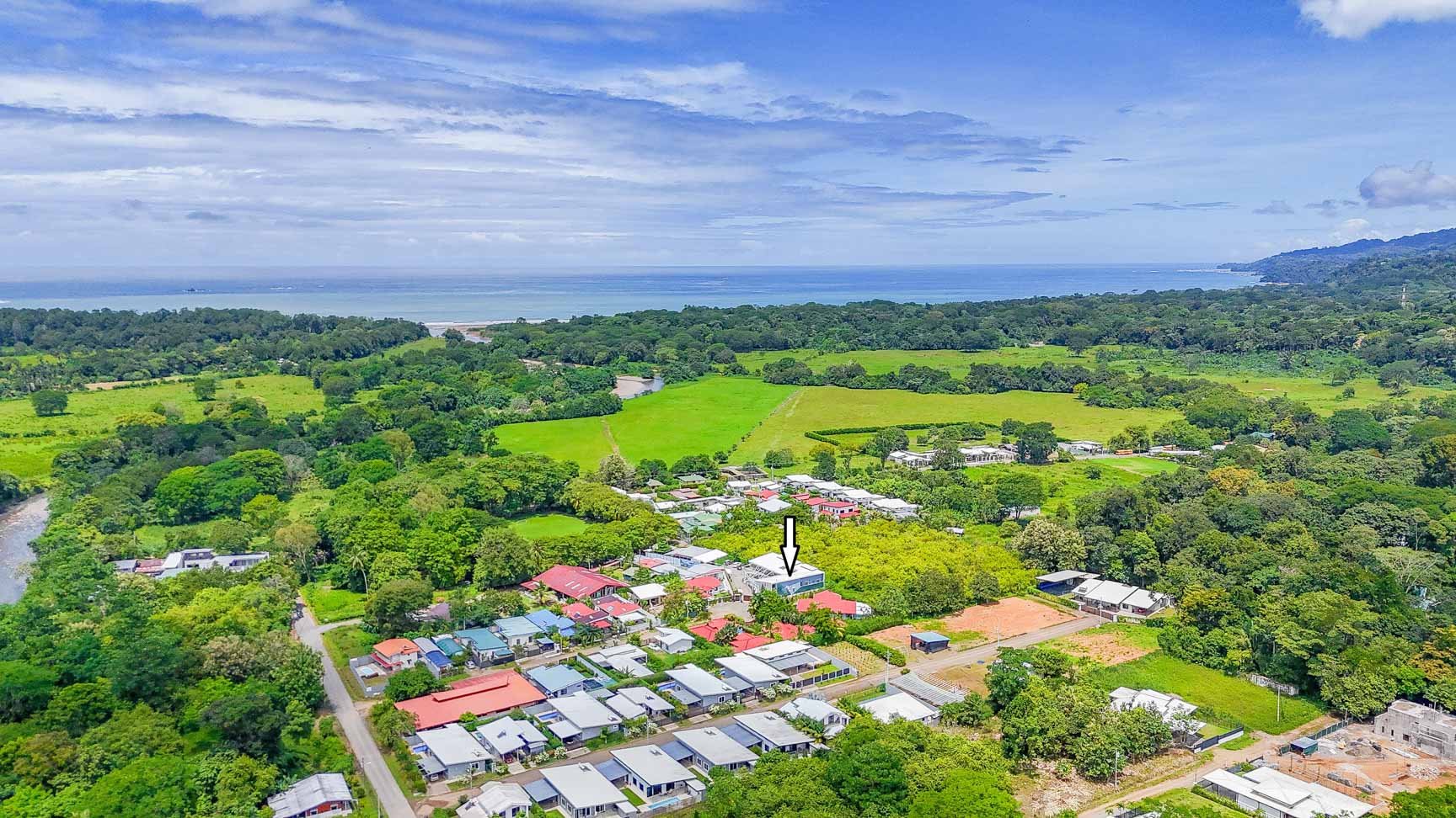 Resort-Hotel for Sale in Uvita – 12 Two-Bedroom Apartments & Pool