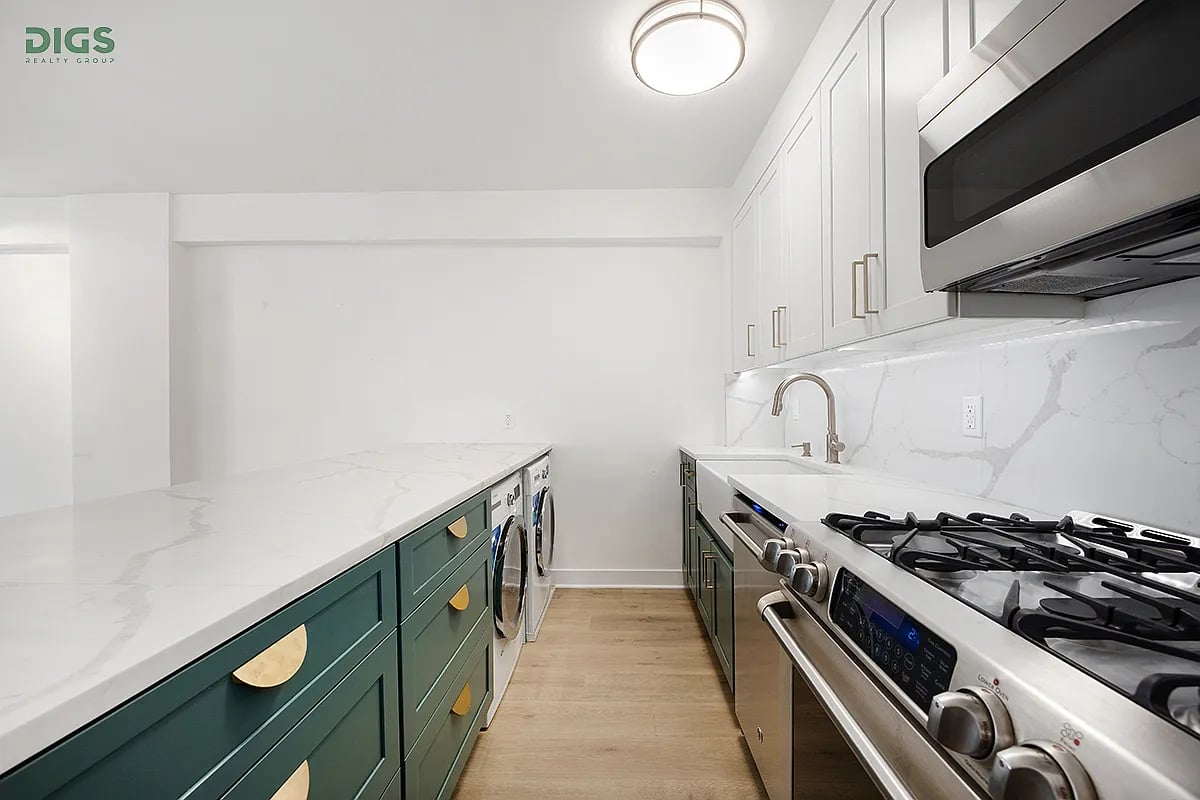 411 East 57th Street #16D