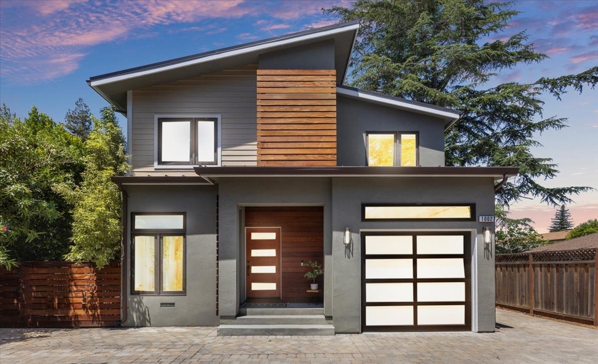 1002 Middle Avenue