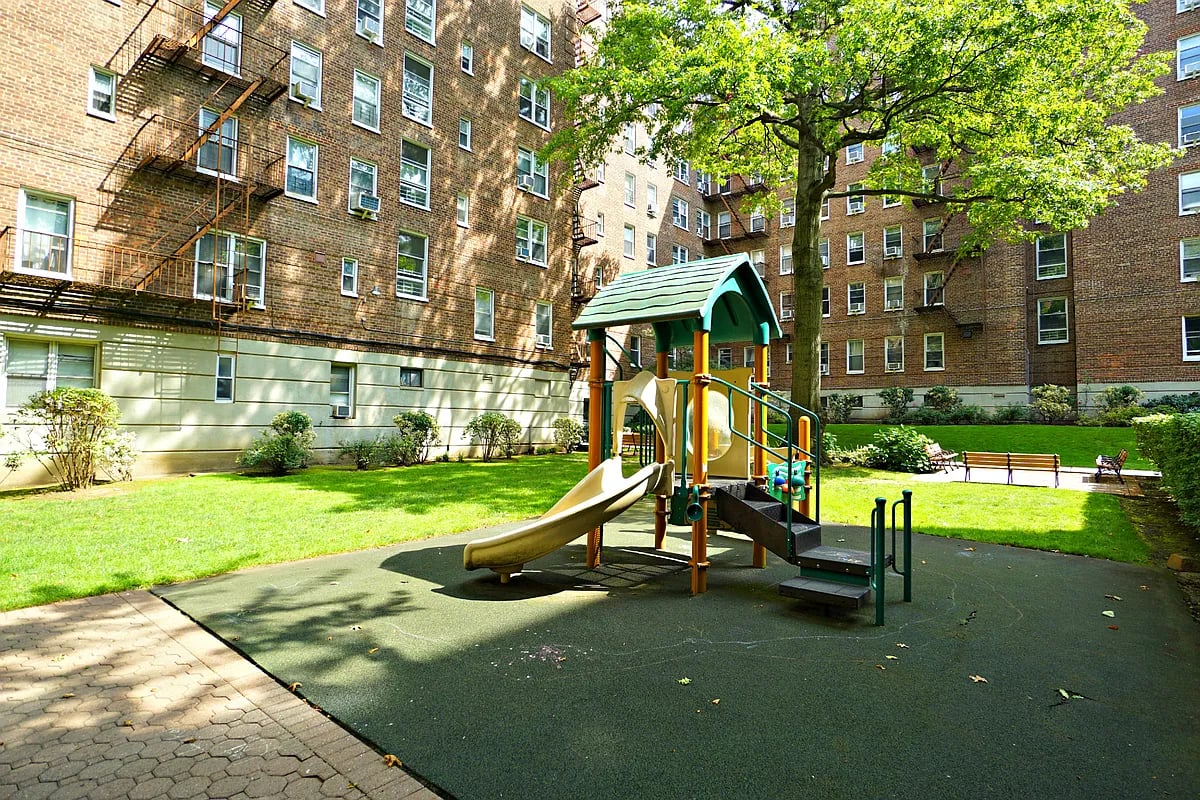 72-81 113th Street Unit: 5F