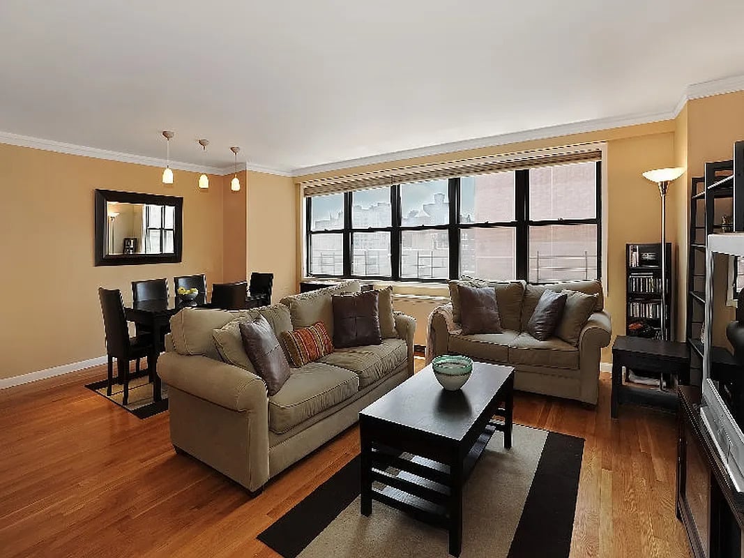 201 East 28th Street #12J