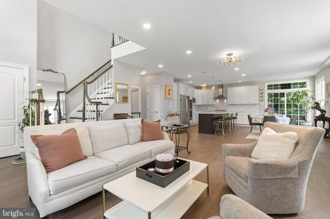 411 Merion Hill Ln