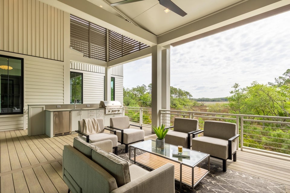 626 Bermuda Isle Street