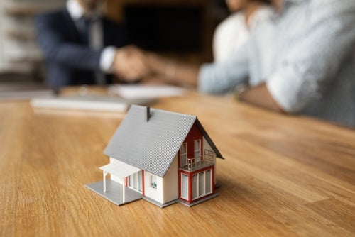 How to Avoid Buying a Home That Looks Better Than It Lives