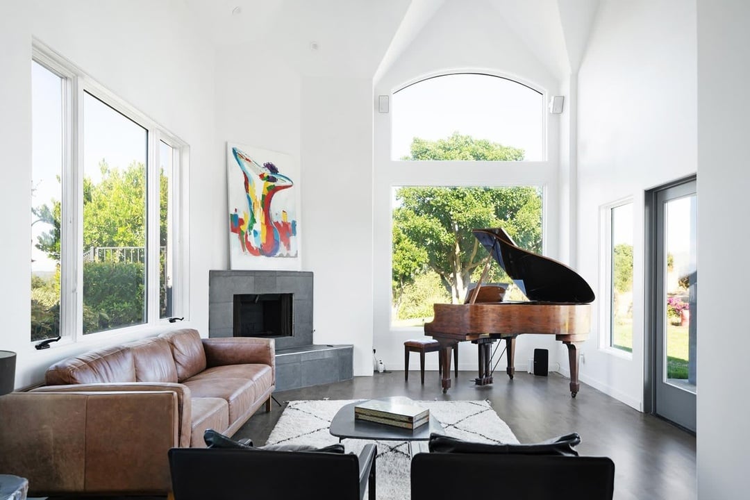 Grandeur House