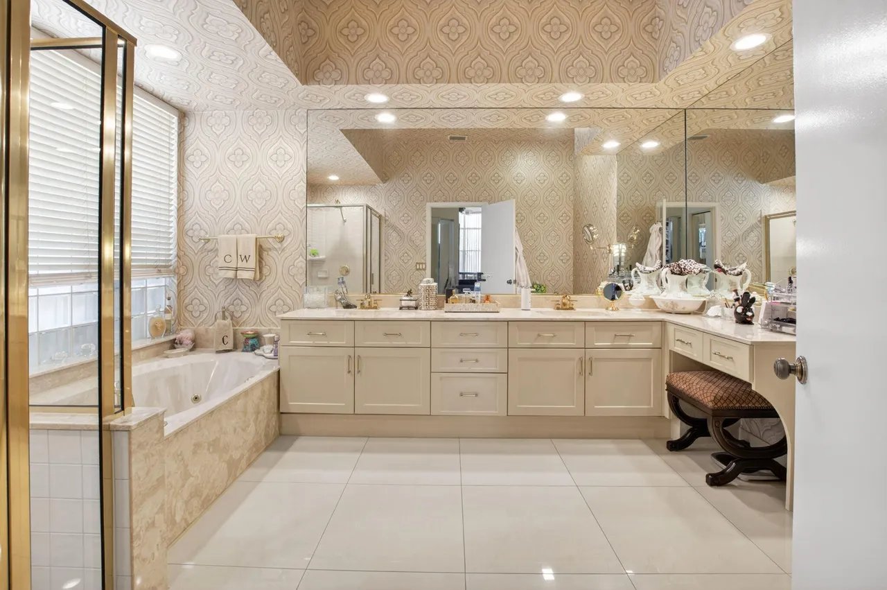 2408 NW 67th Street