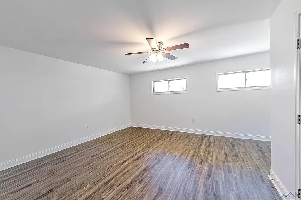 1808 Acadian Dr