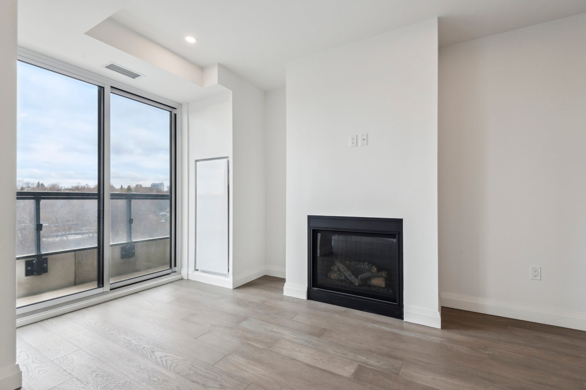 285 Avenue Road #601