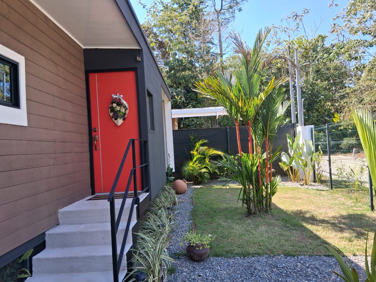 Beautiful and modern house in Altos de Bejuco, Elegance and excellent location