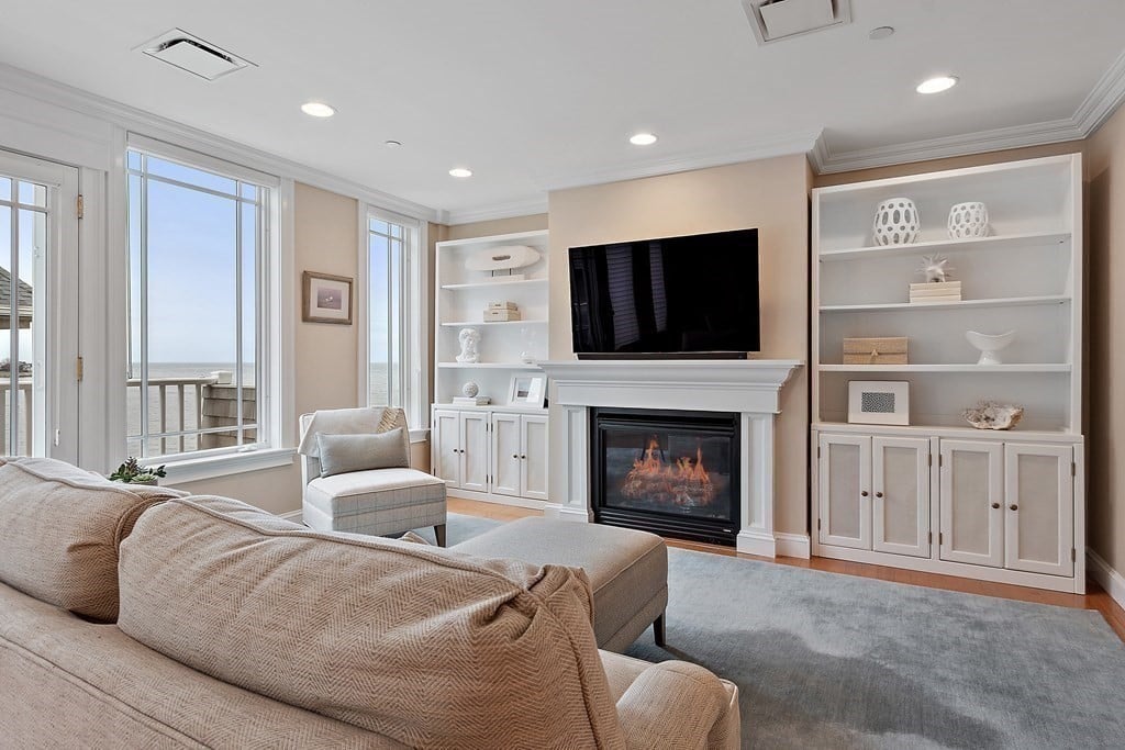 225 Humphrey St, #6