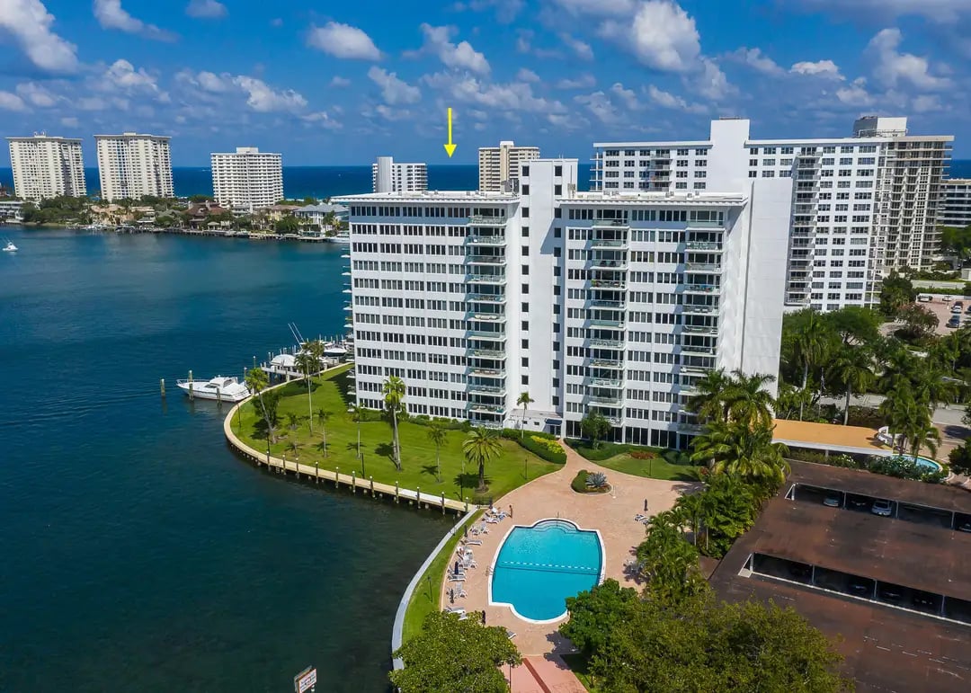 701 E Camino Real 11c