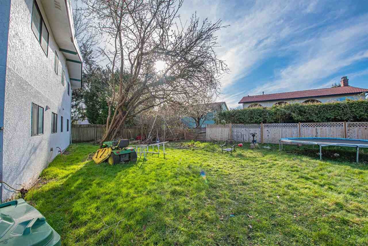 7280 Winchelsea Cres
