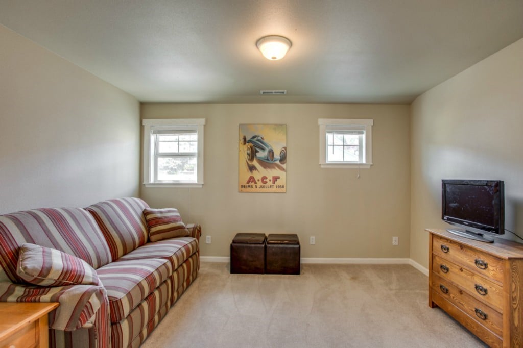 280 Lake Front Rd