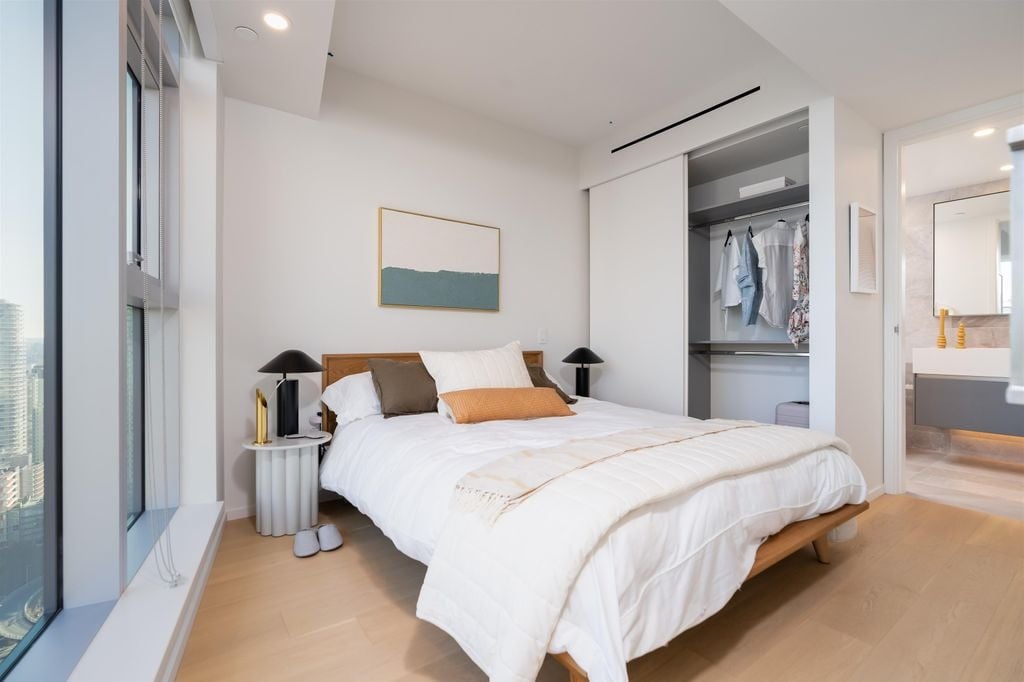889 Pacific St, #3003