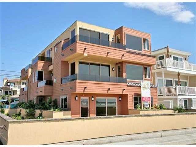 2743 Ocean Front Walk #1