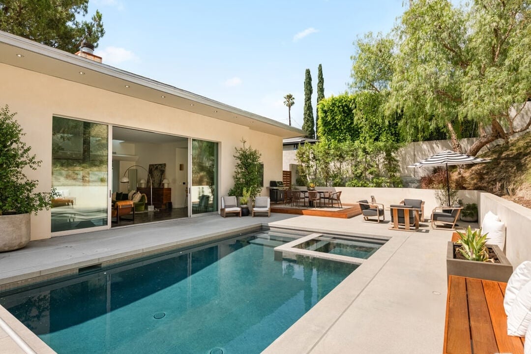 Northstar Pavilion, Amor Rd, 90046