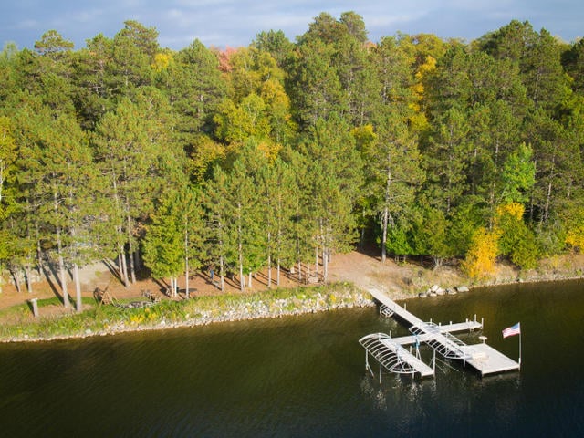 Gorgeous Private Retreat on Thunder Lake