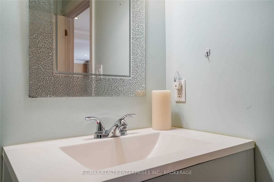1810 South Sheridan Way Unit: Upper