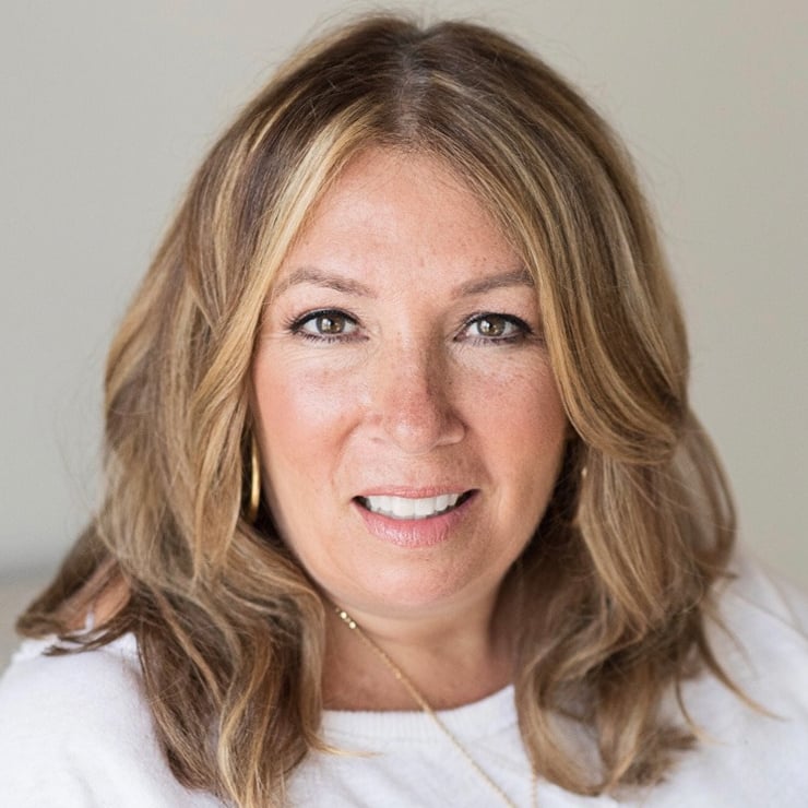 Stacie Whitbeck Canandaigua, NY Real Estate Agent Headshot