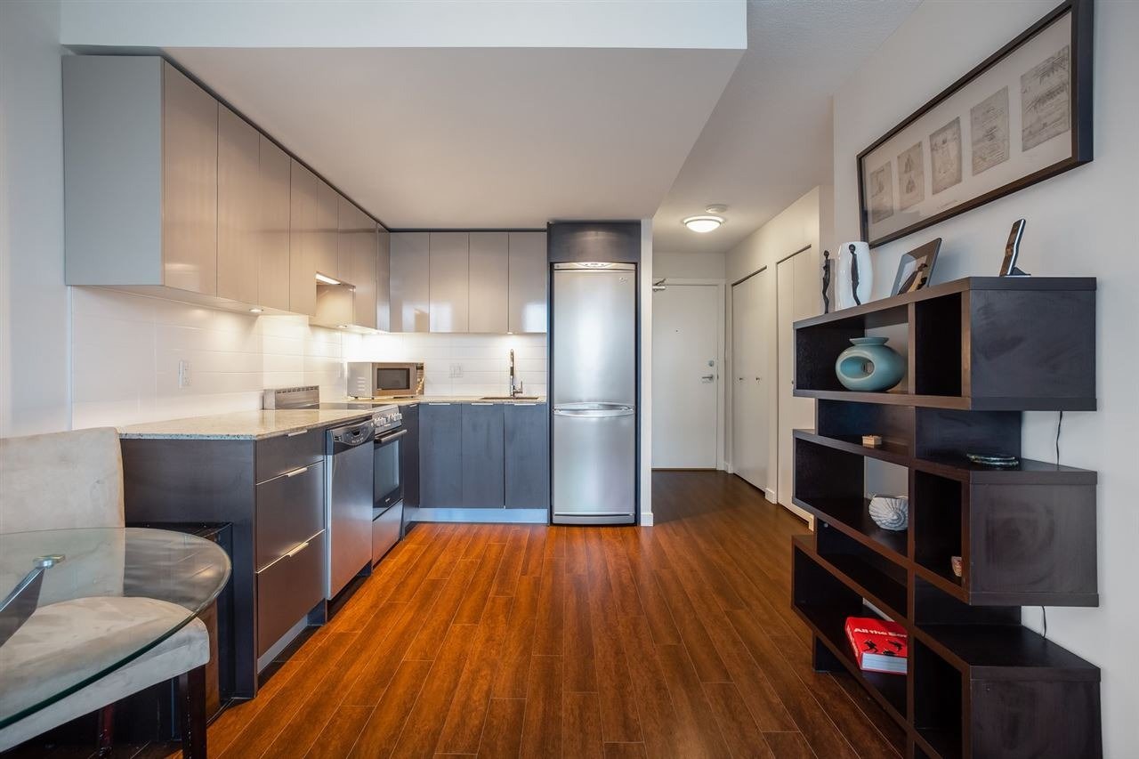 445 W 2nd Ave, #605