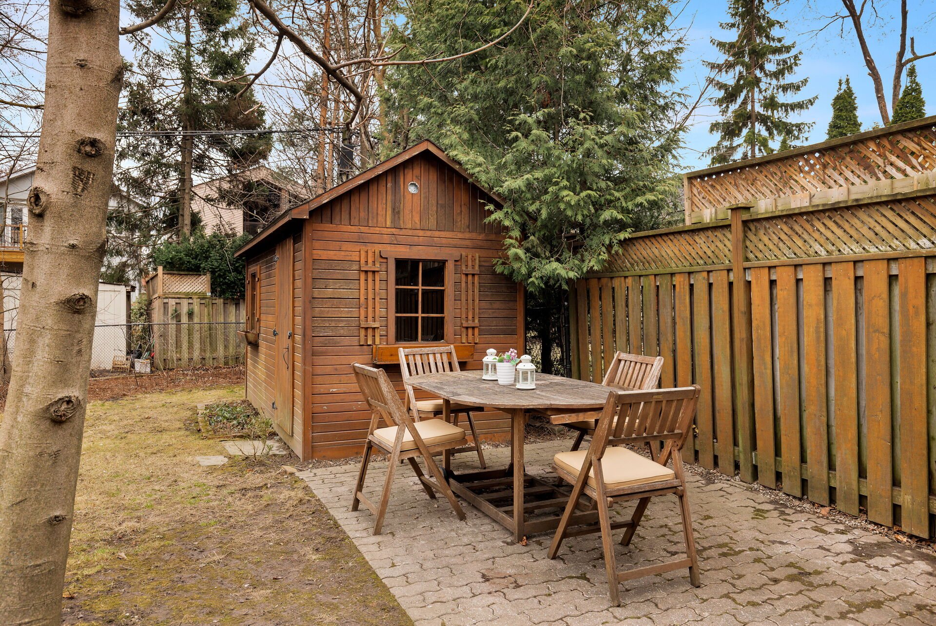 Detached Leaside Family Home