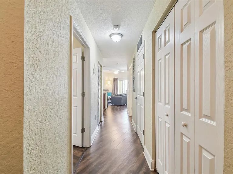 10315 Gulf Blvd #302