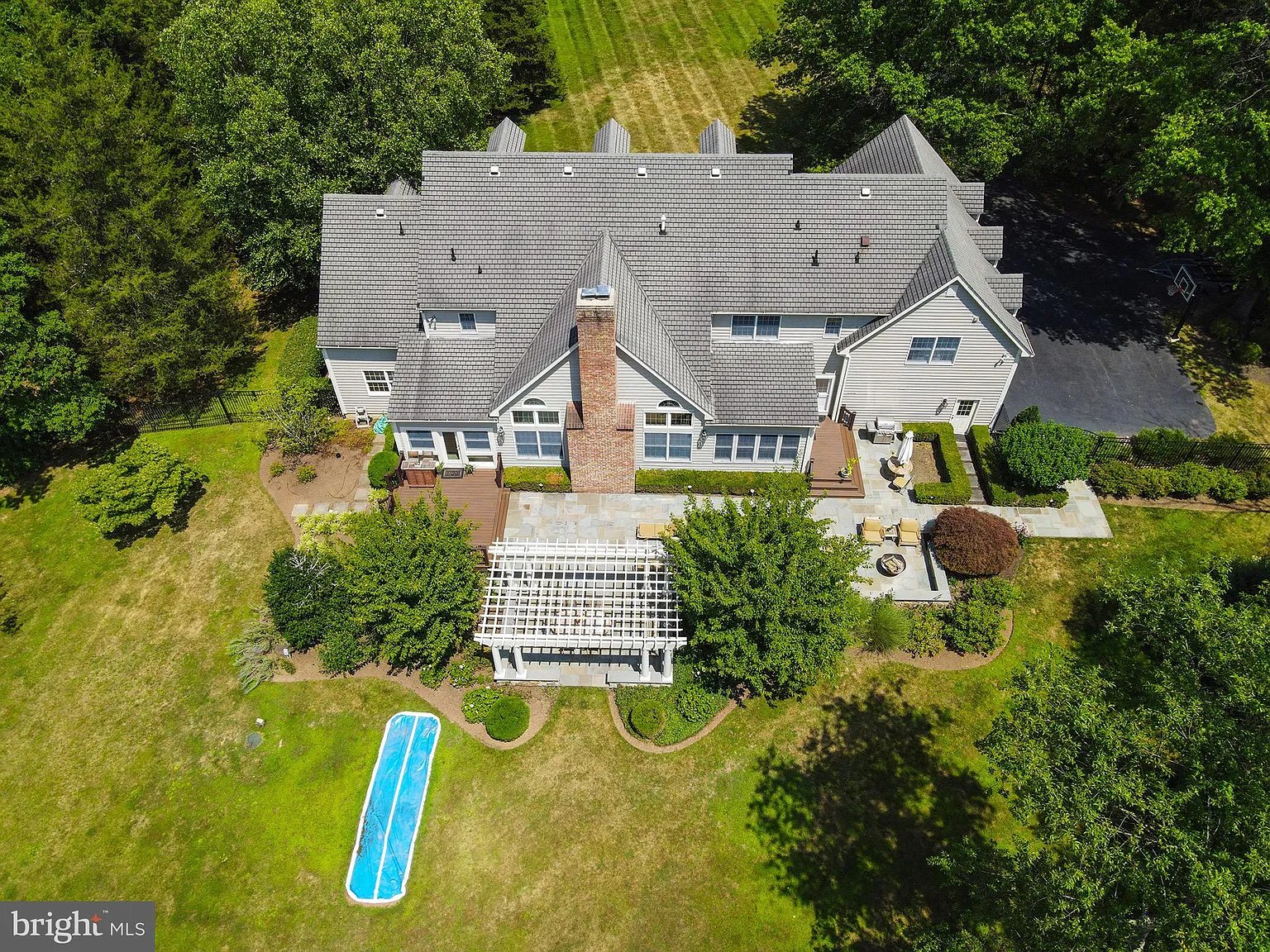 6 Rustic Dr