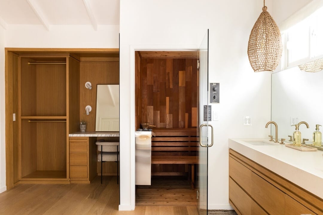 Echelon Pavilion, Grayfox St, 90265