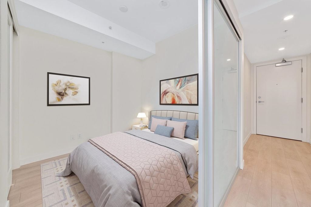 13318 104 Ave, #2407