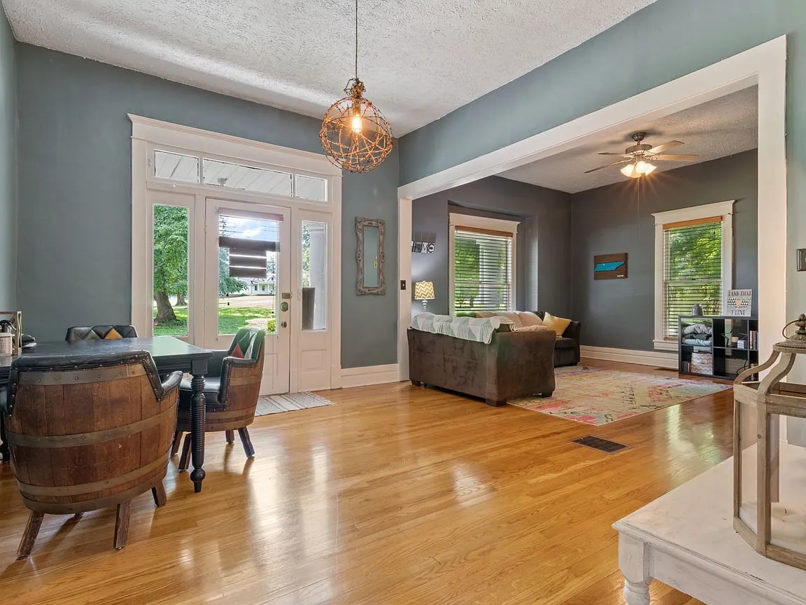 103 Cedar Hill Rd