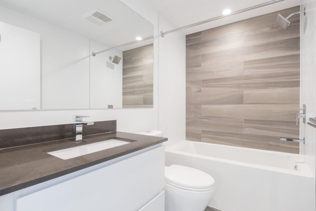 13655 Fraser Hwy, #909