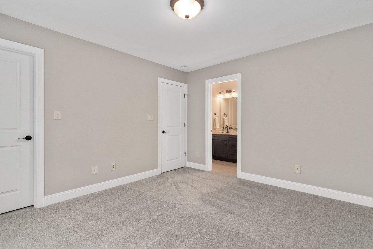 8031 Sundance Cir