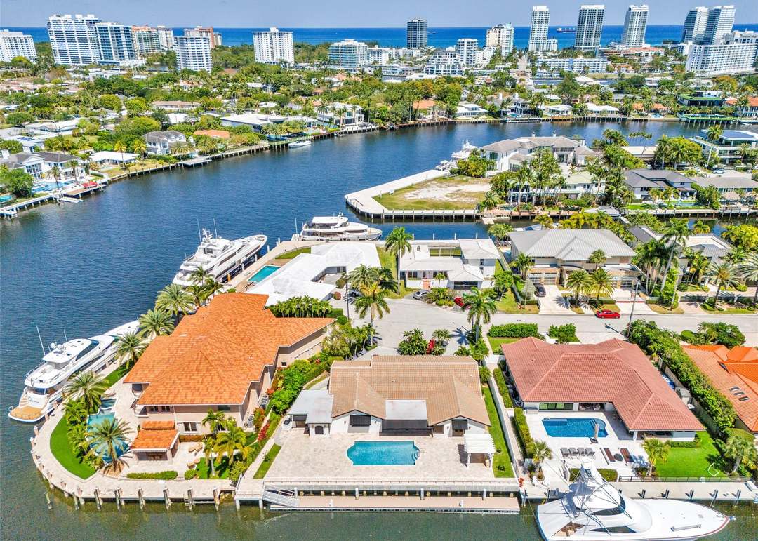 633 4th Key Dr