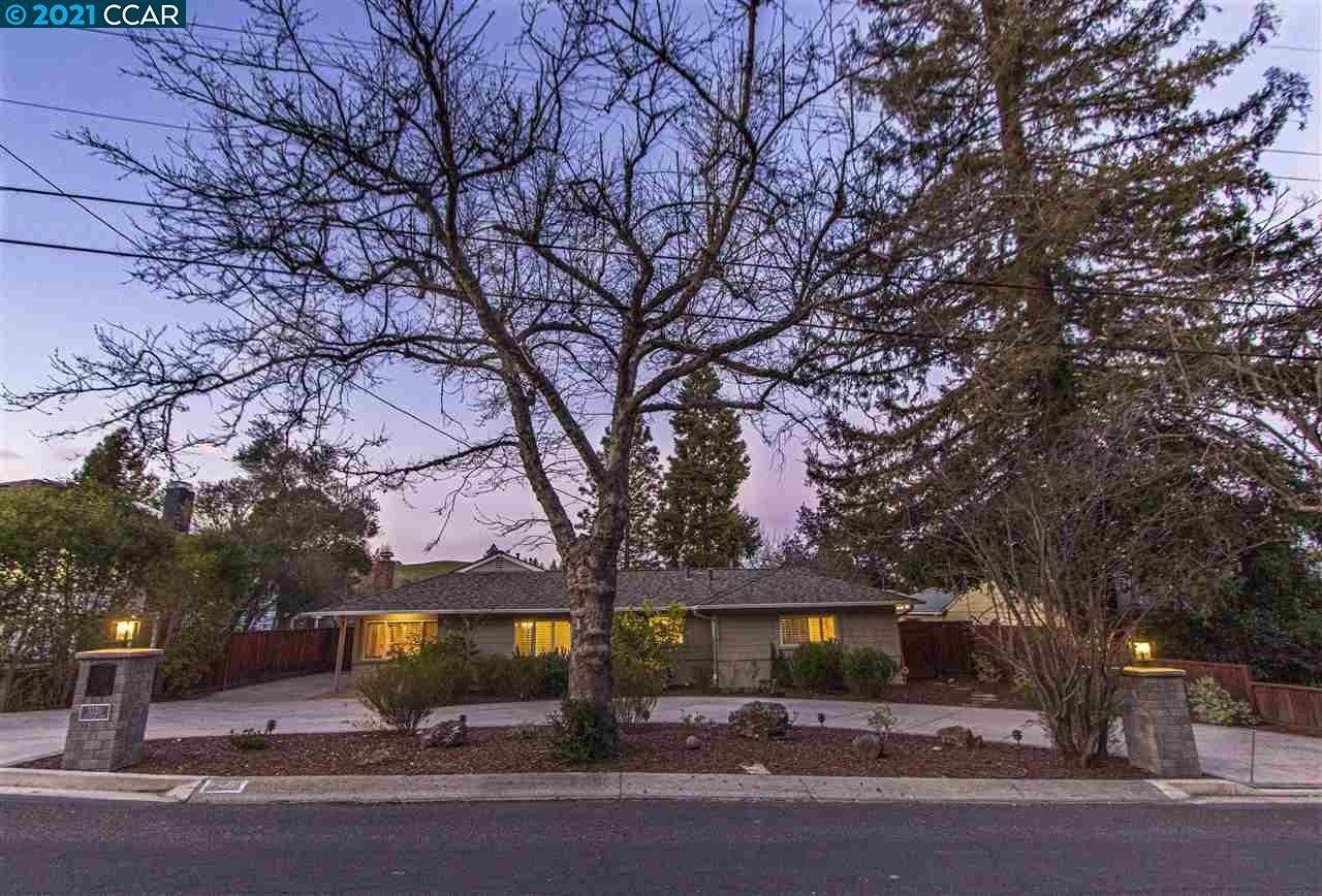 3320 S Lucille Ln