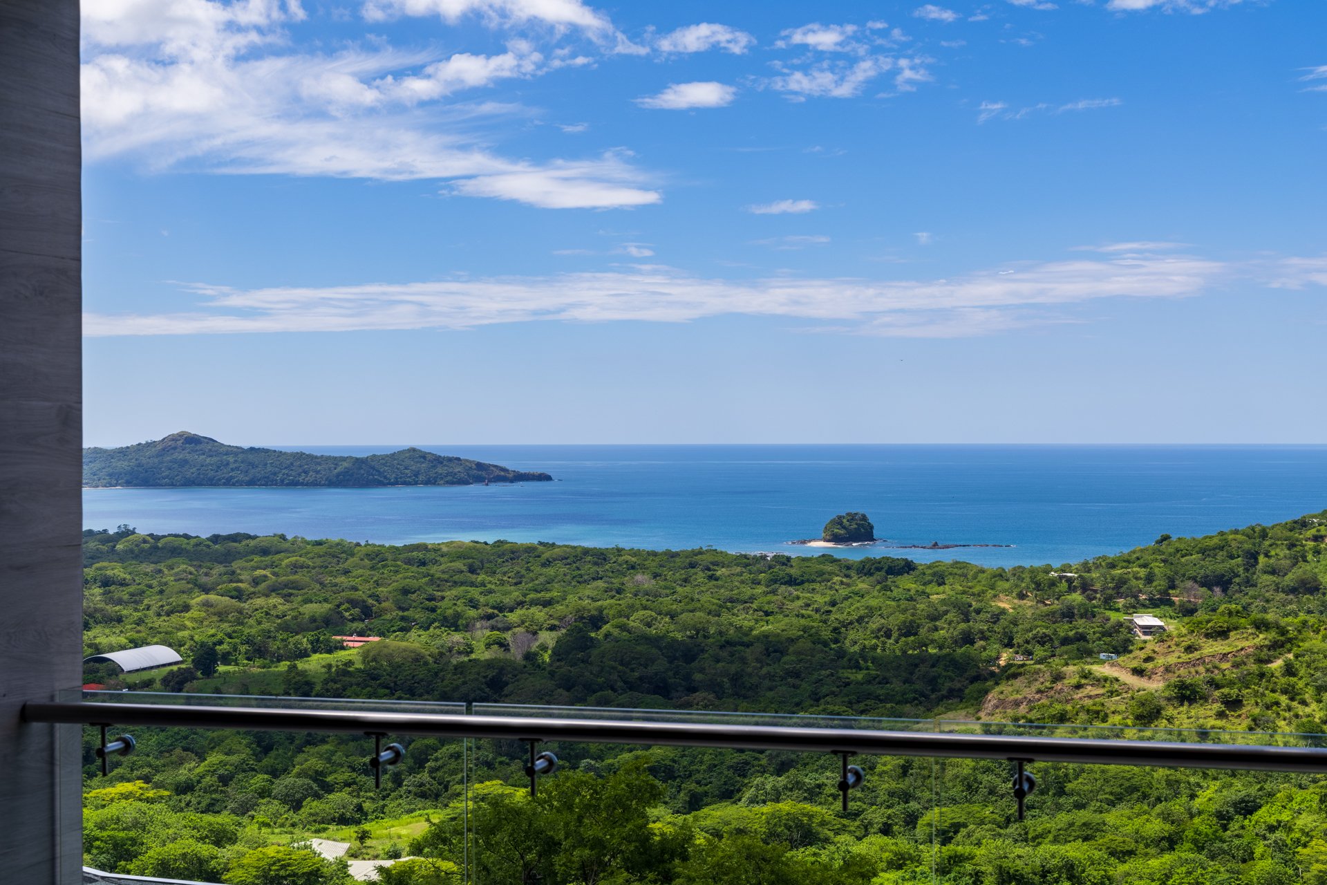 Casa Manta Ray | Indulge in Luxury with Stunning Flamingo Beach Views!
