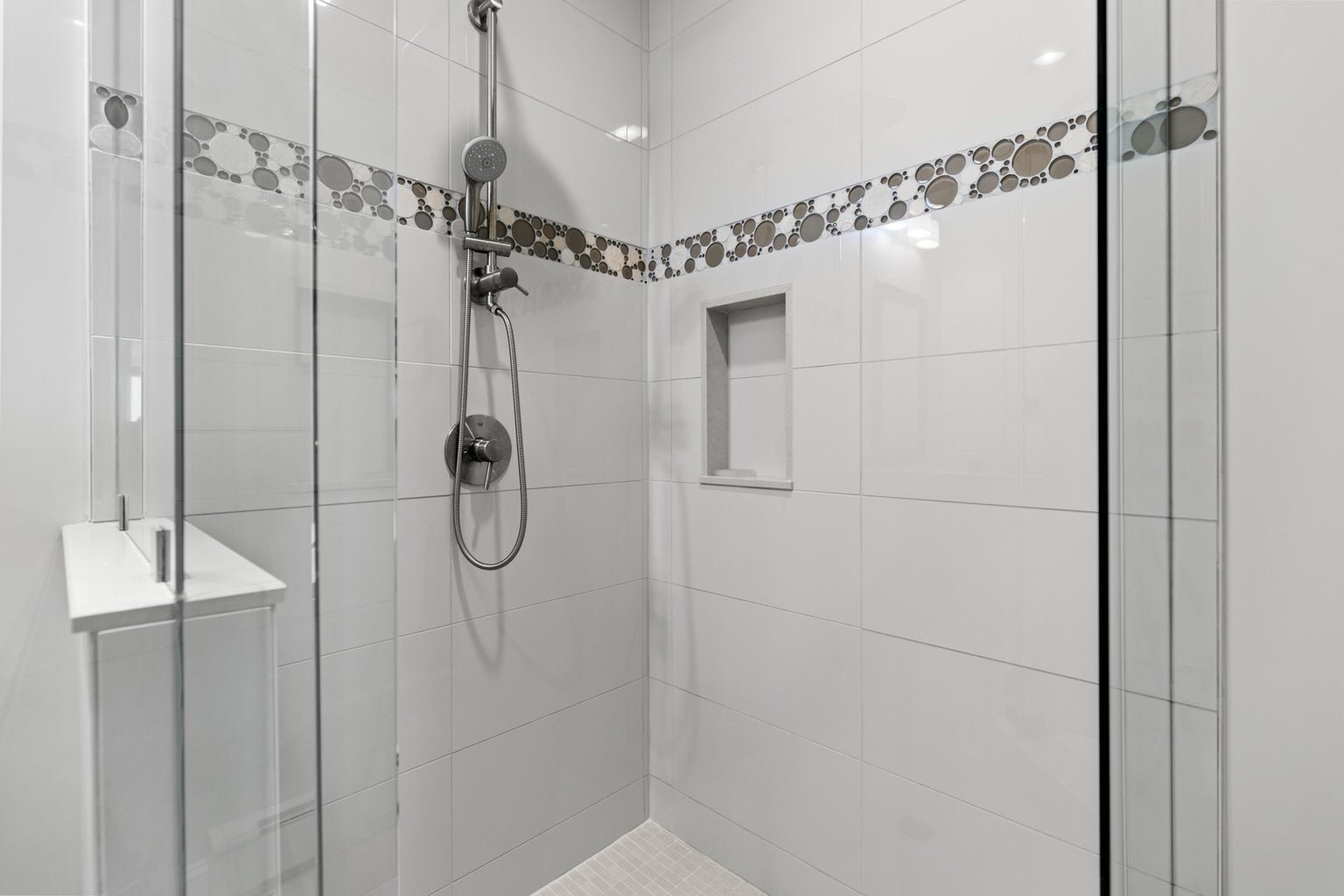 16 Atlantic Drive, Unit #: 16