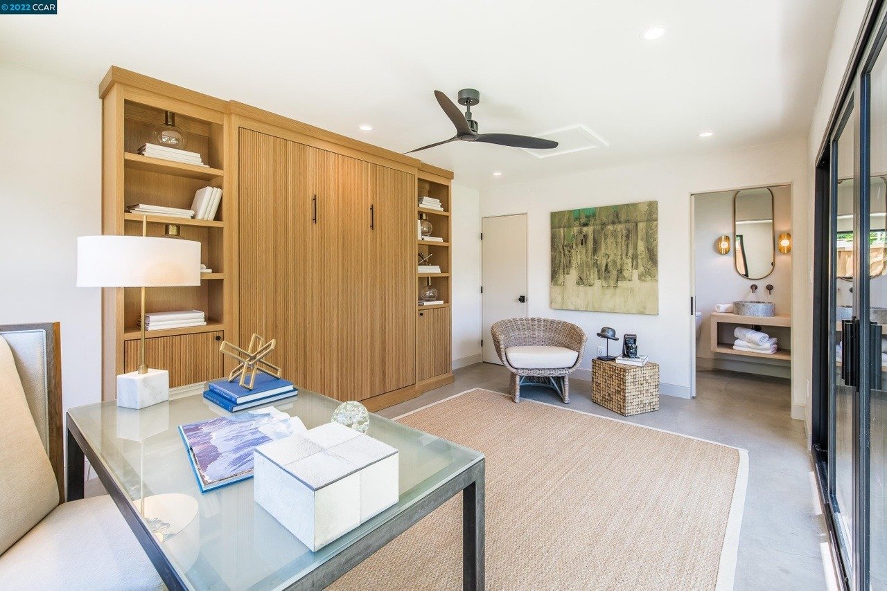 111 Park Ave